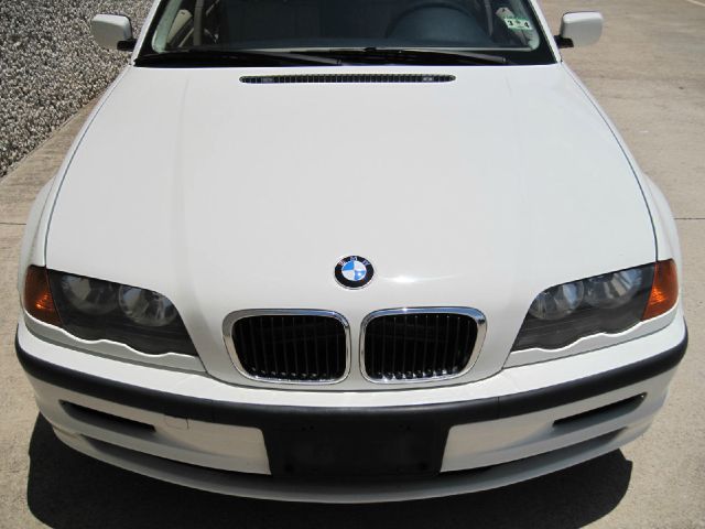 BMW 3 series 2000 photo 1