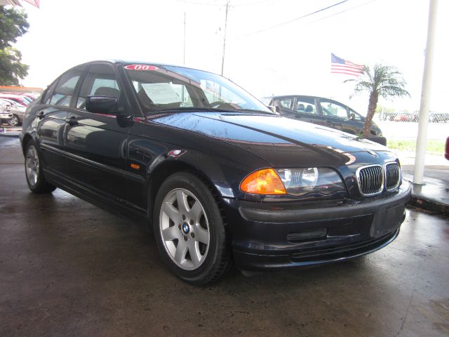 BMW 3 series 2000 photo 1