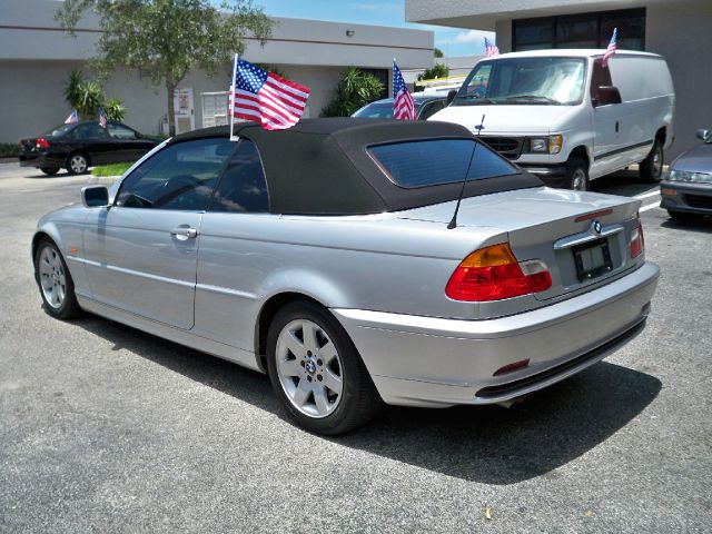 BMW 3 series Chief Convertible