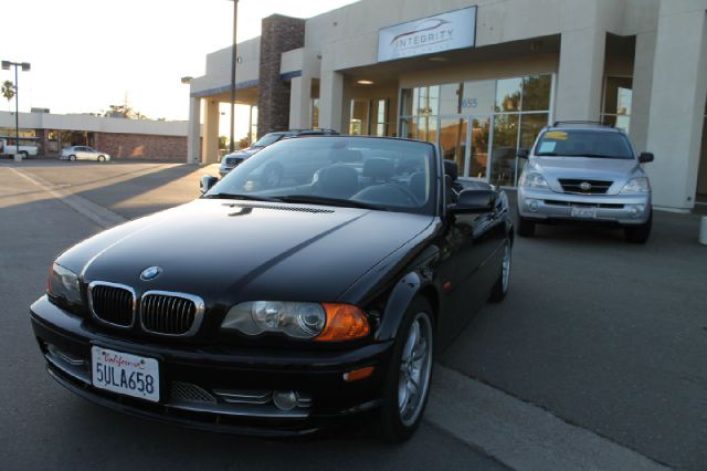 BMW 3 series W/6-passenger Seating Convertible