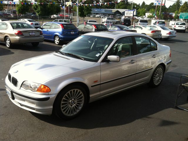 BMW 3 series 2001 photo 1