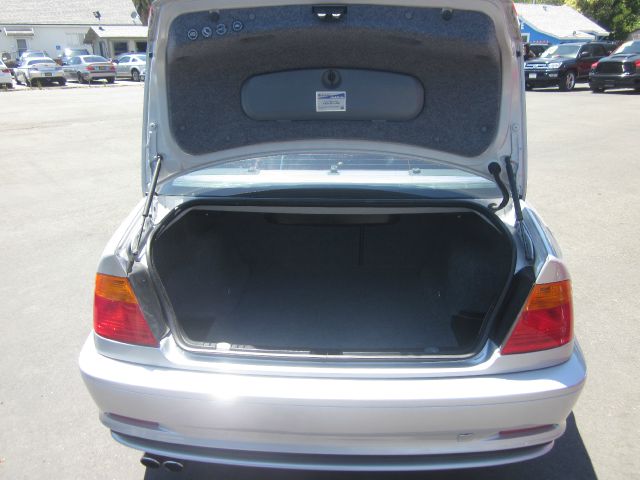 BMW 3 series 2001 photo 2