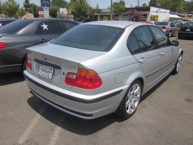 BMW 3 series 2001 photo 2