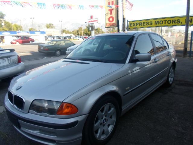 BMW 3 series 2001 photo 2