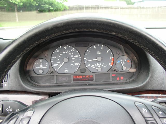 BMW 3 series 2001 photo 2