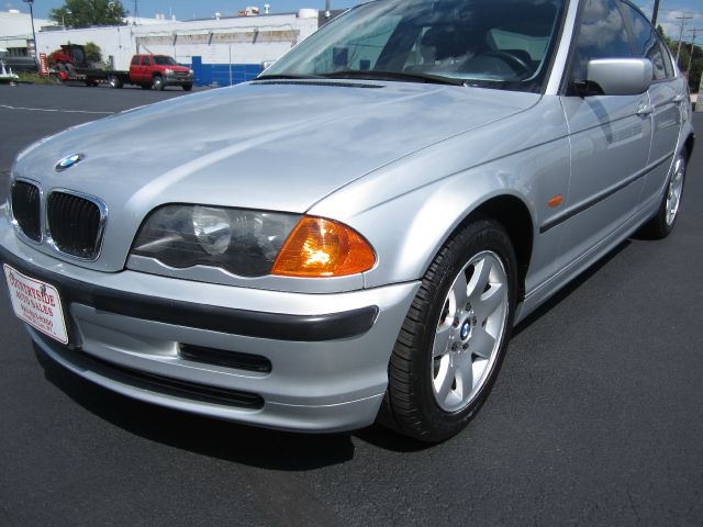 BMW 3 series 2001 photo 1