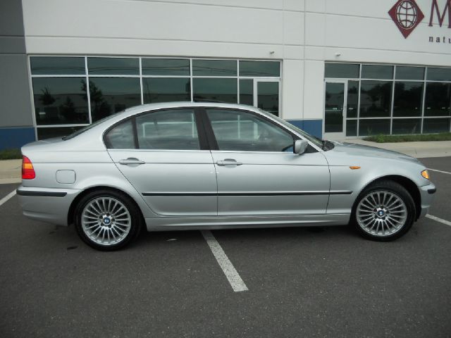 BMW 3 series 4WD 4dr Heat Sedan