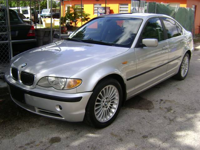 BMW 3 series 2002 photo 2