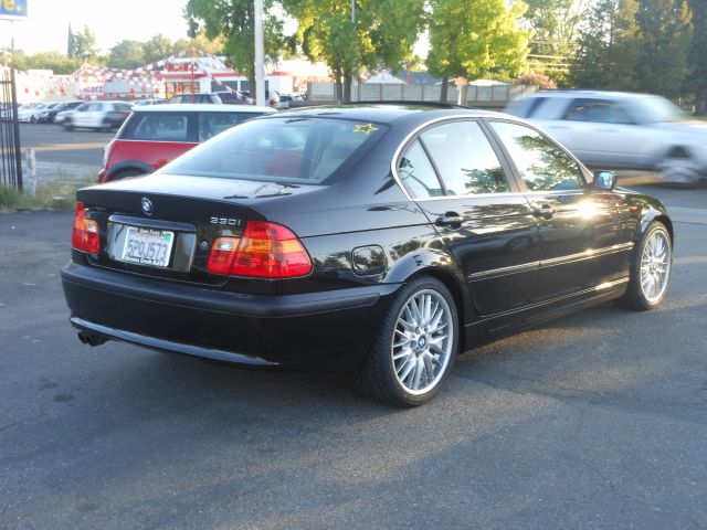 BMW 3 series 2002 photo 1