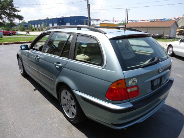 BMW 3 series 2002 photo 1