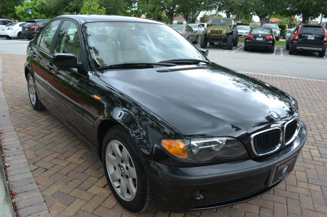 BMW 3 series 2003 photo 2