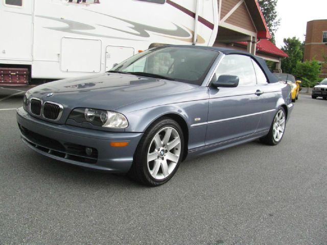 BMW 3 series 2003 photo 2