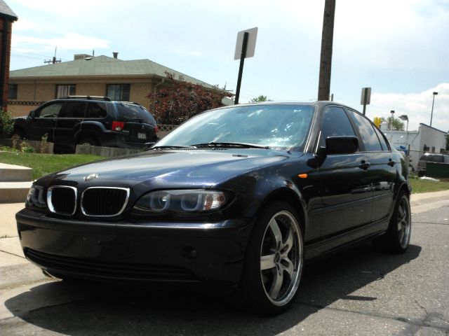 BMW 3 series 2003 photo 2