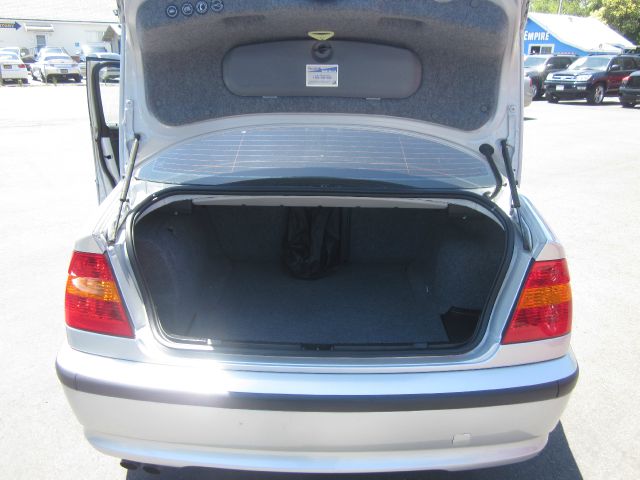 BMW 3 series 2003 photo 3