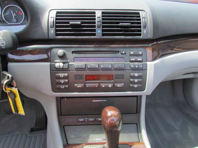 BMW 3 series 2003 photo 3