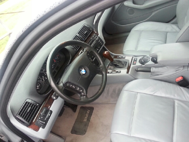 BMW 3 series 2003 photo 4