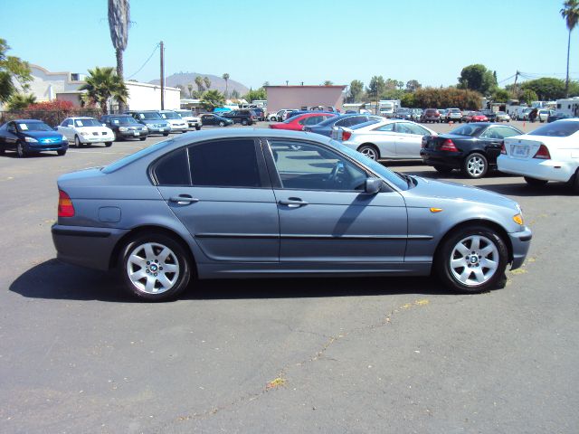 BMW 3 series 2003 photo 1