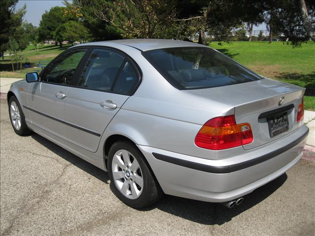 BMW 3 series 2003 photo 3