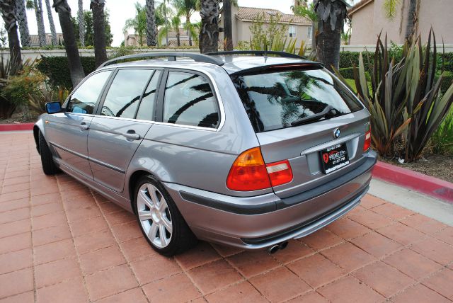 BMW 3 series 2003 photo 2