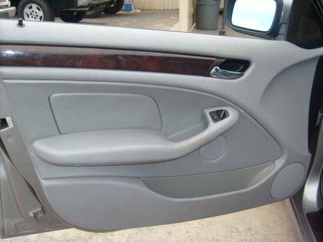 BMW 3 series 2003 photo 35