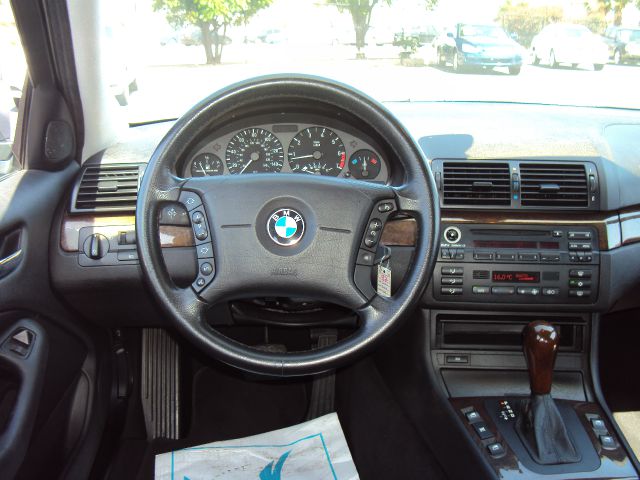 BMW 3 series 2003 photo 4