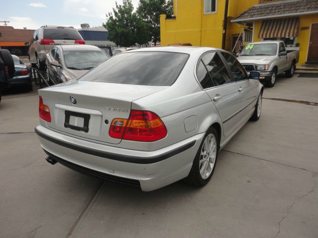 BMW 3 series 2003 photo 2