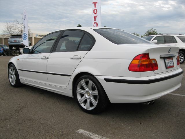 BMW 3 series 2003 photo 1