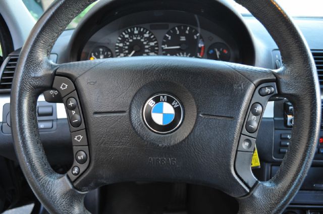 BMW 3 series 2003 photo 9