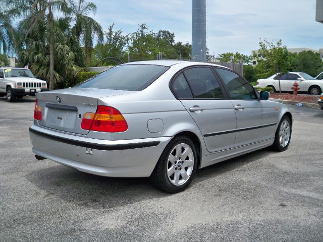 BMW 3 series 2003 photo 4