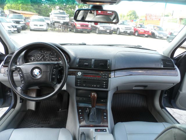 BMW 3 series 2003 photo 24