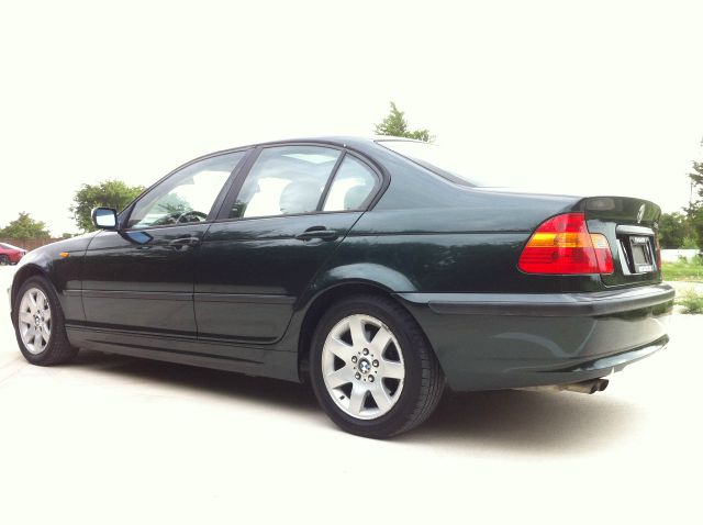 BMW 3 series 2003 photo 2