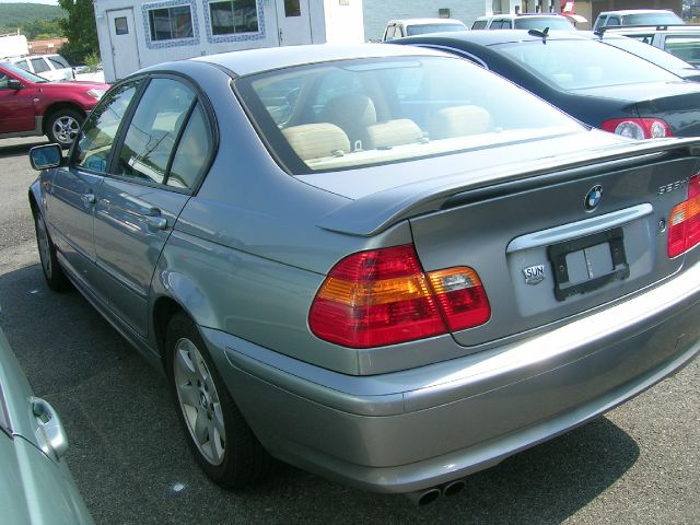 BMW 3 series 2004 photo 2