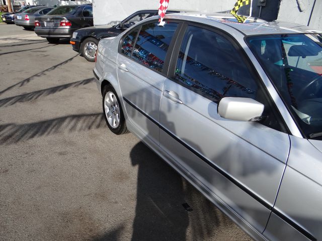 BMW 3 series 2004 photo 9