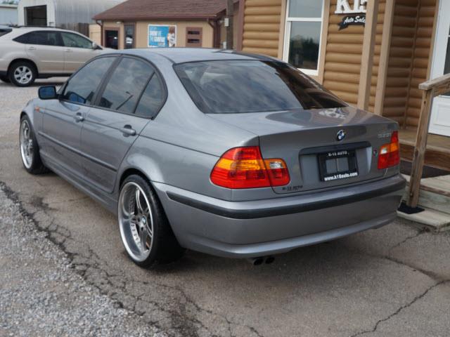 BMW 3 series 2004 photo 2