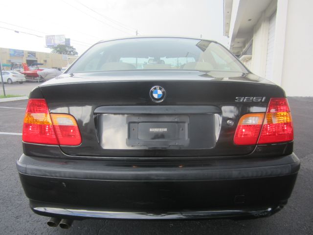 BMW 3 series 2004 photo 2