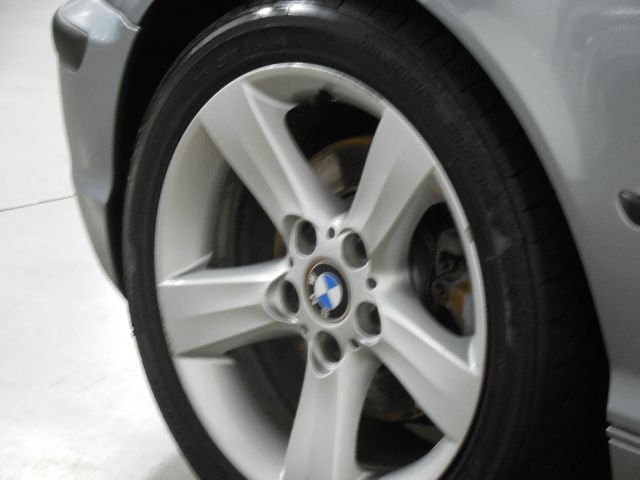 BMW 3 series 2004 photo 2