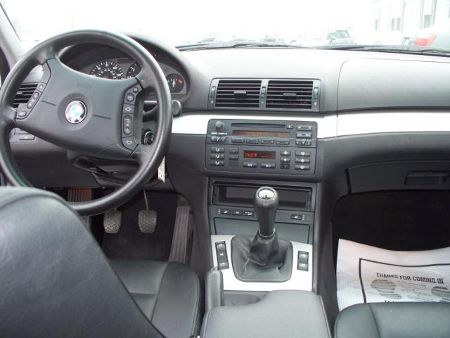 BMW 3 series 2004 photo 2