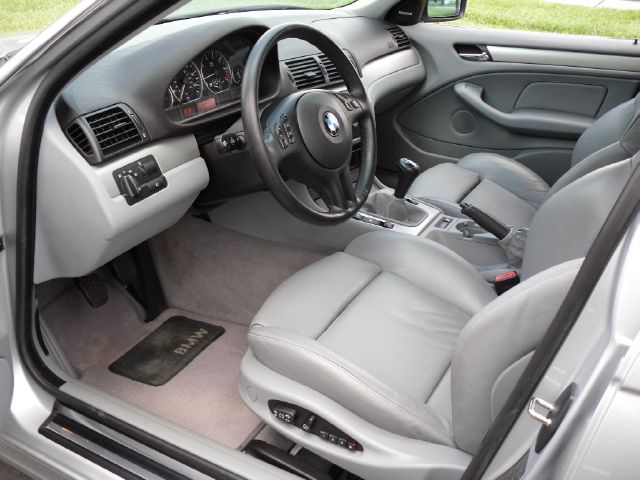 BMW 3 series 2004 photo 24