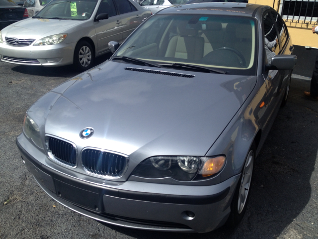 BMW 3 series 2004 photo 2