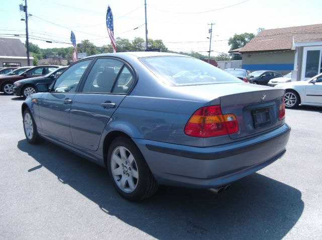 BMW 3 series 2004 photo 4