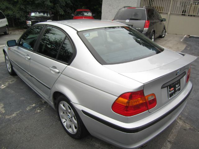 BMW 3 series 2004 photo 1