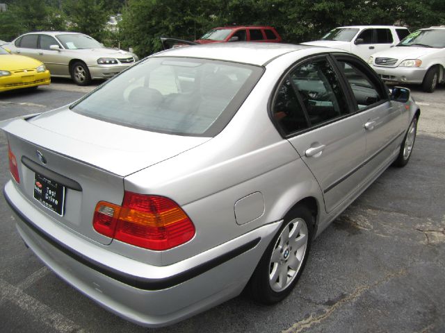 BMW 3 series 2004 photo 2