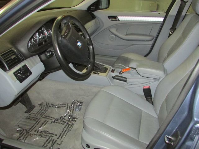 BMW 3 series 2004 photo 2