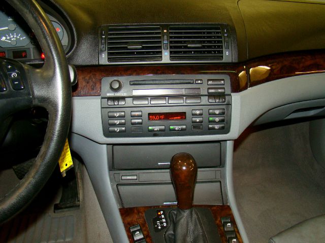 BMW 3 series 2004 photo 4