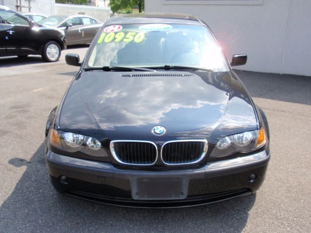 BMW 3 series 2004 photo 2