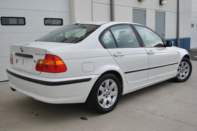 BMW 3 series 2WD 4dr Heat Sedan