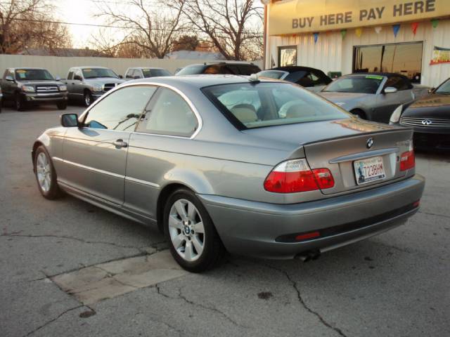 BMW 3 series 2005 photo 2