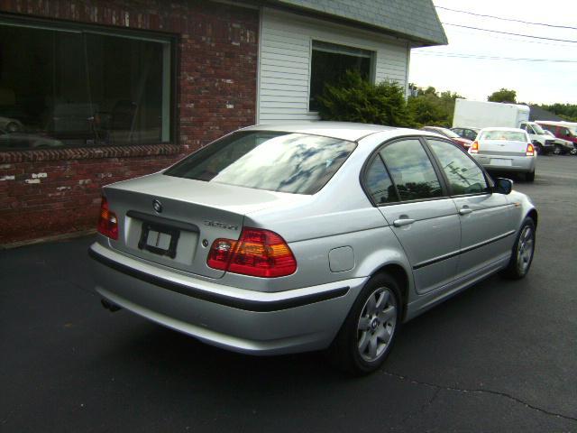 BMW 3 series 2005 photo 1