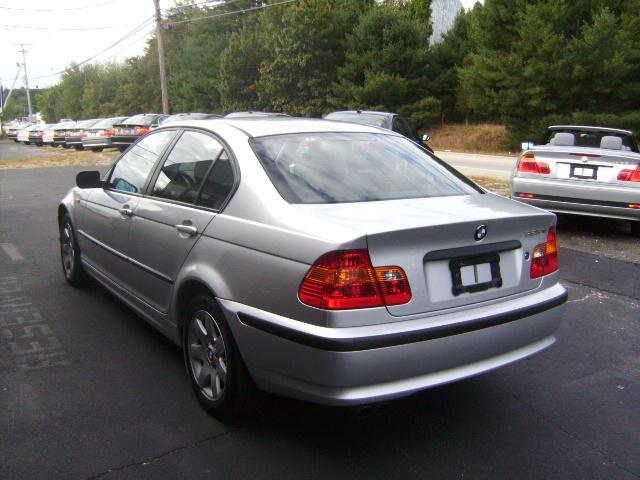 BMW 3 series 2005 photo 2