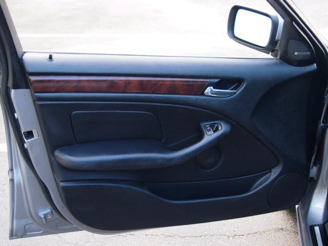 BMW 3 series 2005 photo 14